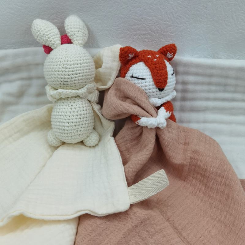 الطفل مهديء استرضاء منشفة مريل - مراجعة Baby Teethers وسعره